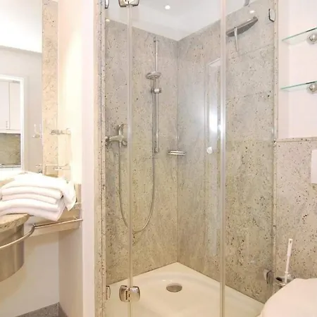 Metropol, Whg 286, Seeseite 12og Daire